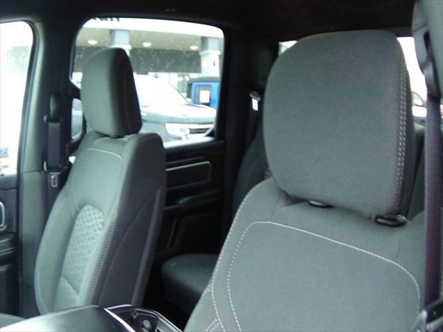 2025 Ram 1500 Big Horn Crew Cab 4x4 5'7" Box