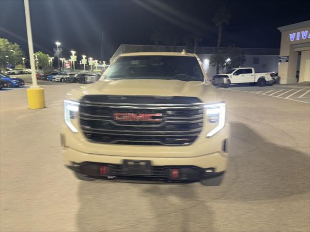 2023 GMC Sierra 1500 4WD Crew Cab Short Box AT4
