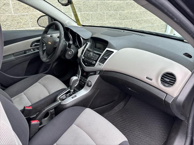 Used 2016 Chevrolet Cruze Limited For Sale in Wilmington, OH