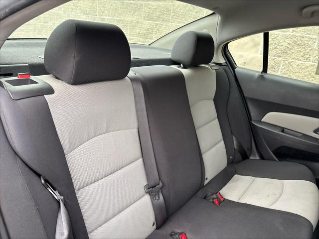 Used 2016 Chevrolet Cruze Limited For Sale in Wilmington, OH