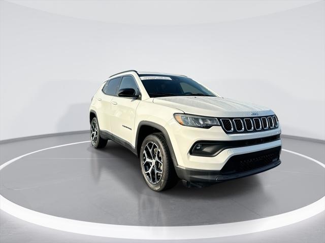 2024 Jeep Compass Latitude 4x4 2024 Jeep Compass Latitude 4x4