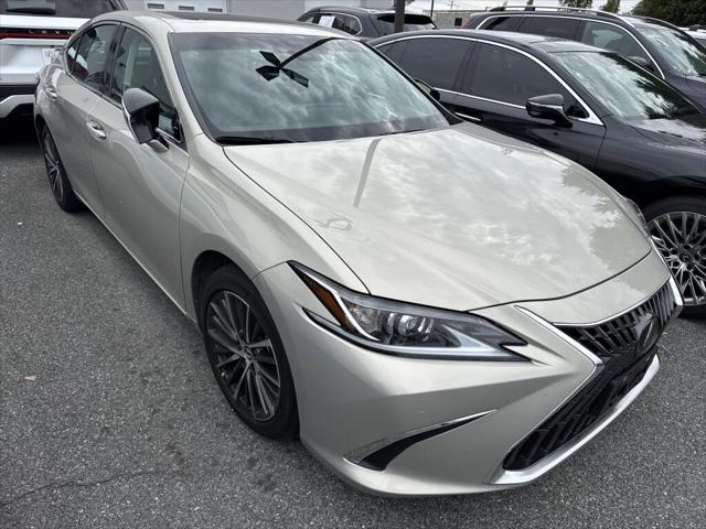 2024 Lexus ES 300h 300h