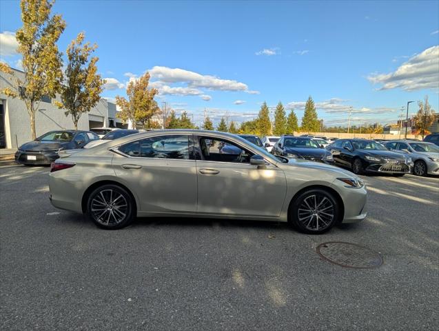 2024 Lexus ES 300h 300h 2024 Lexus ES 300h 300h