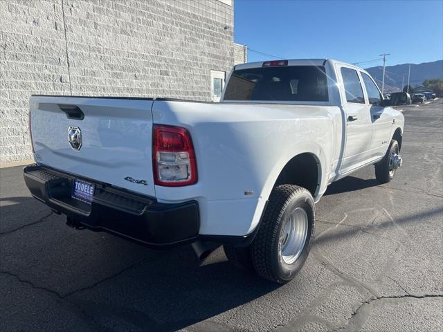 2022 RAM 3500 Tradesman Crew Cab 4x4 8 Box