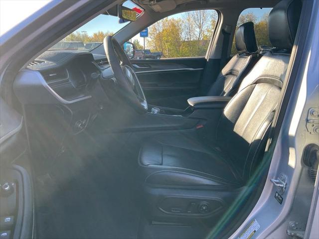 2023 Jeep Grand Cherokee L Limited 4x4 2023 Jeep Grand Cherokee L Limited 4x4