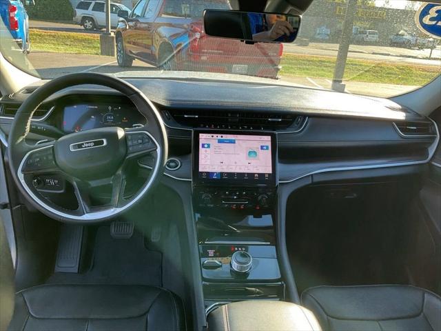 2023 Jeep Grand Cherokee L Limited 4x4 2023 Jeep Grand Cherokee L Limited 4x4