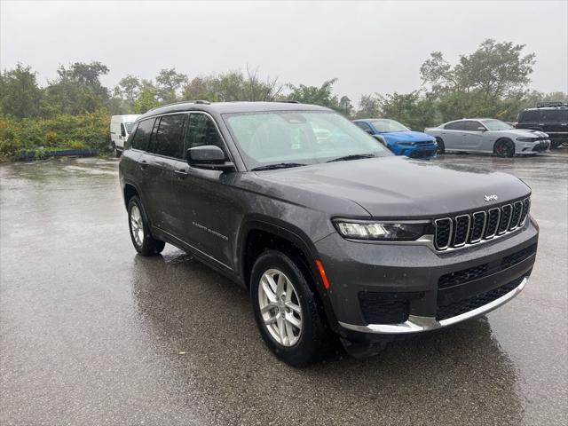 2023 Jeep Grand Cherokee L Laredo 4x4