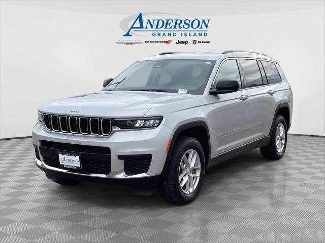 2023 Jeep Grand Cherokee L Laredo 4x4 2023 Jeep Grand Cherokee L Laredo 4x4