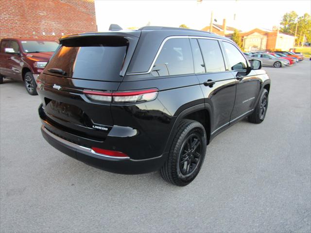 2024 Jeep Grand Cherokee Laredo 4x4