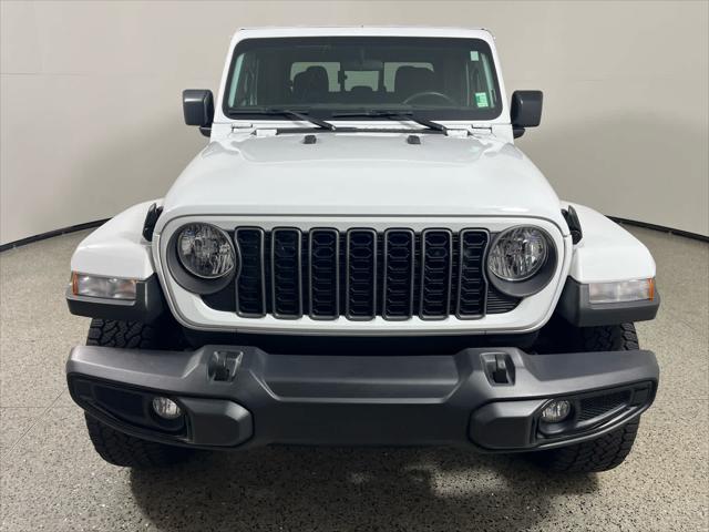 2025 Jeep Gladiator Nighthawk