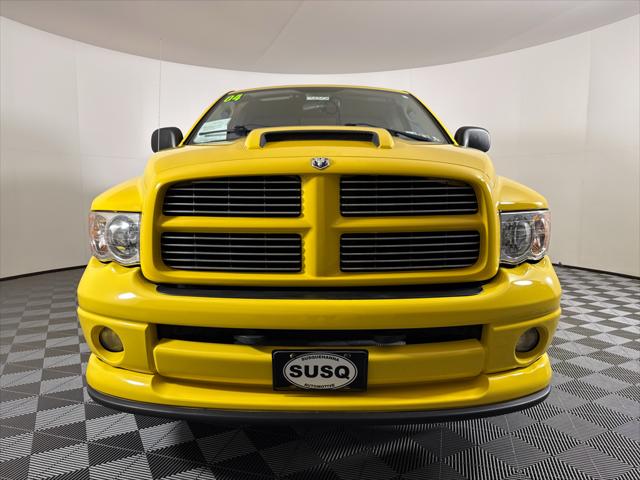2004 Dodge Ram 1500 SLT/Laramie 2004 Dodge Ram 1500 SLT/Laramie