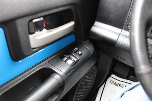 2007 Toyota FJ Cruiser Sport Utility 2D