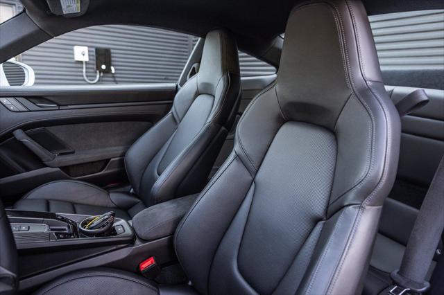 2024 Porsche 911 Carrera GTS