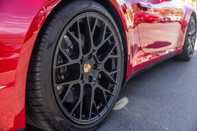 2024 Porsche 911 Carrera GTS