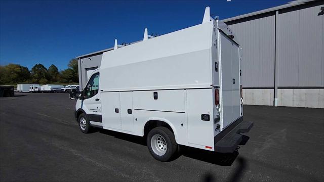 2025 Ford Transit Cutaway Unknown