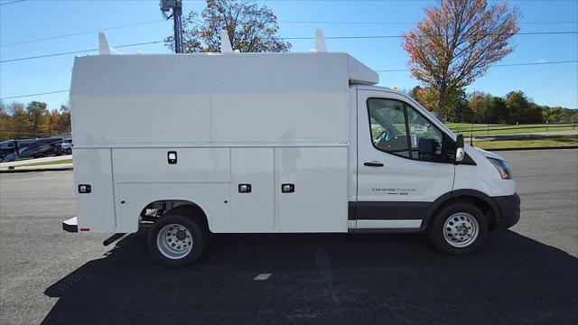 2025 Ford Transit Cutaway Unknown