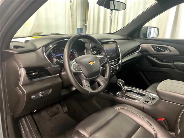 2023 Chevrolet Traverse AWD LT Leather