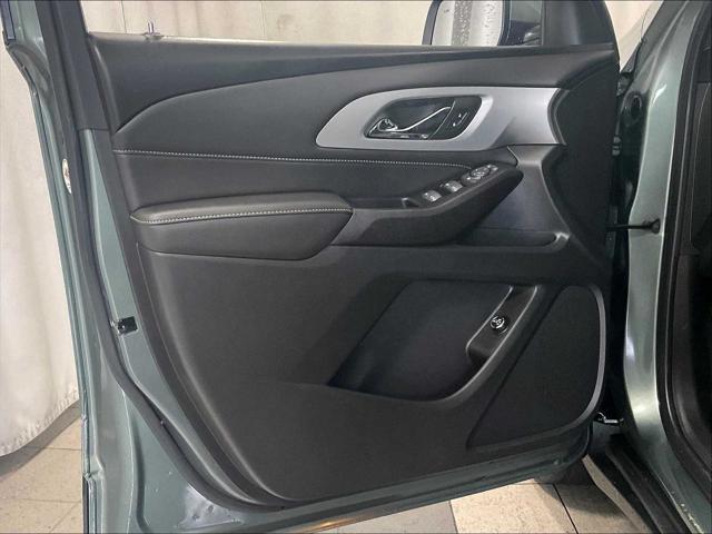 2023 Chevrolet Traverse AWD LT Leather