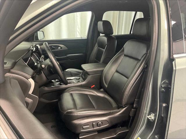 2023 Chevrolet Traverse AWD LT Leather