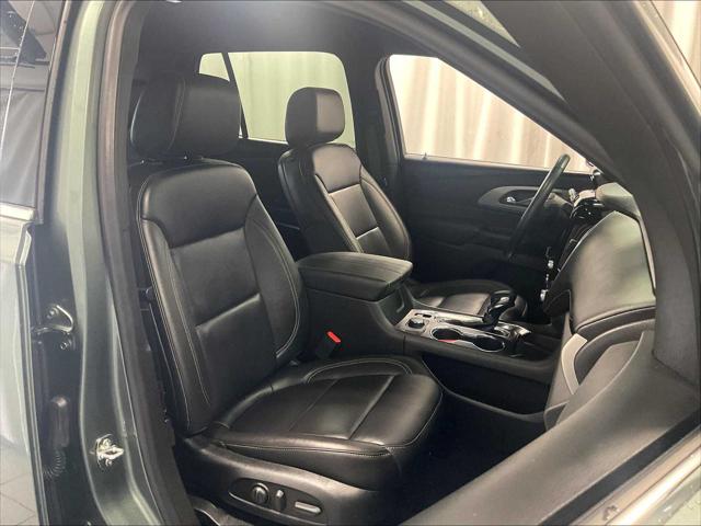 2023 Chevrolet Traverse AWD LT Leather
