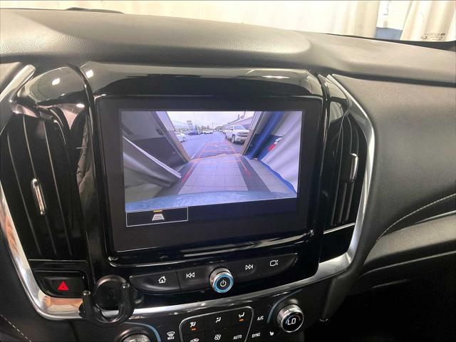 2023 Chevrolet Traverse AWD LT Leather