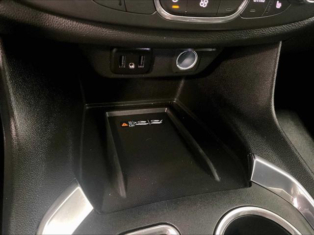 2023 Chevrolet Traverse AWD LT Leather