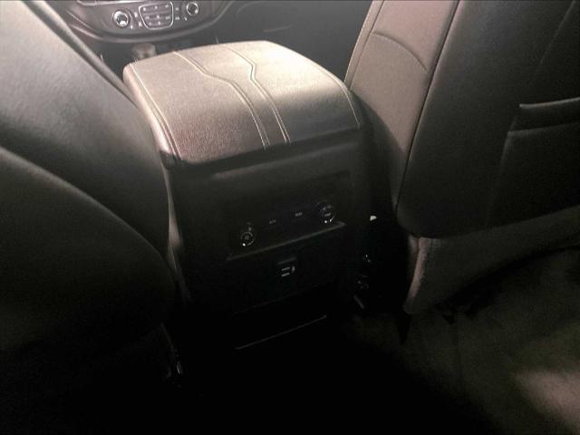 2023 Chevrolet Traverse AWD LT Leather