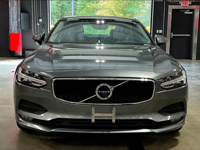 2018 Volvo S90 T5 Momentum