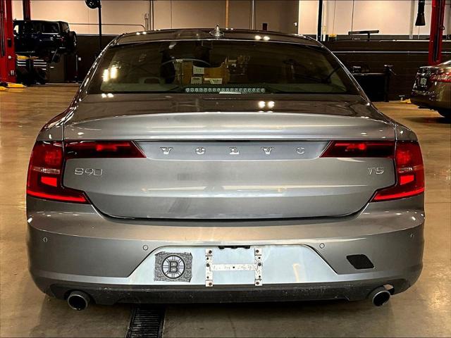 2018 Volvo S90 T5 Momentum