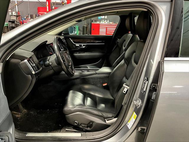 2018 Volvo S90 T5 Momentum