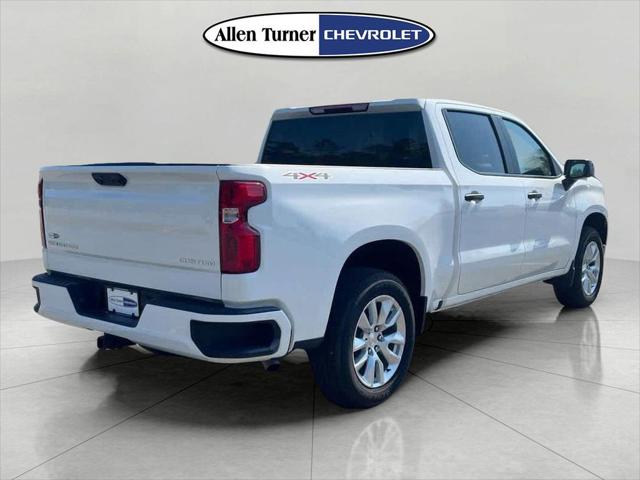 2026 Chevrolet Silverado 1500 4WD Crew Cab Short Bed Custom
