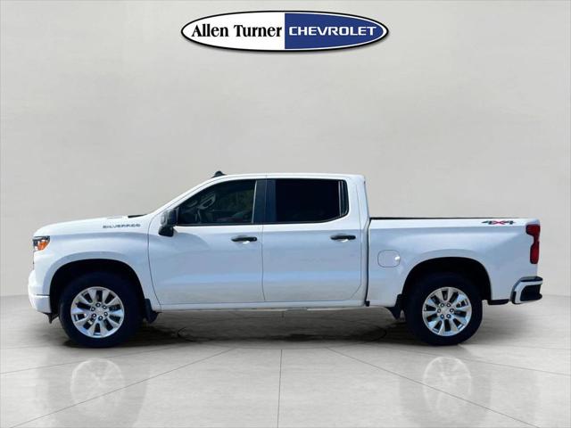 2026 Chevrolet Silverado 1500 4WD Crew Cab Short Bed Custom