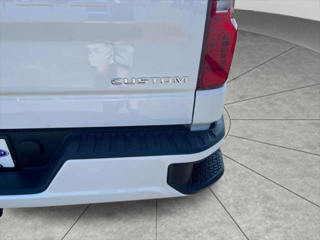 2026 Chevrolet Silverado 1500 4WD Crew Cab Short Bed Custom