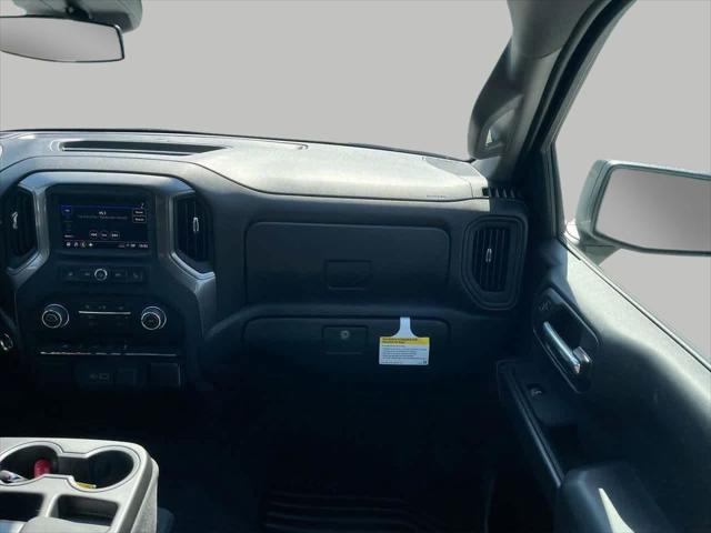 2026 Chevrolet Silverado 1500 4WD Crew Cab Short Bed Custom