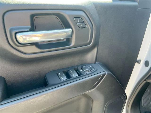 2026 Chevrolet Silverado 1500 4WD Crew Cab Short Bed Custom