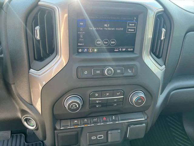 2026 Chevrolet Silverado 1500 4WD Crew Cab Short Bed Custom