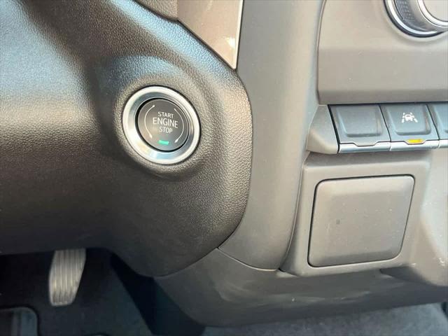 2026 Chevrolet Silverado 1500 4WD Crew Cab Short Bed Custom
