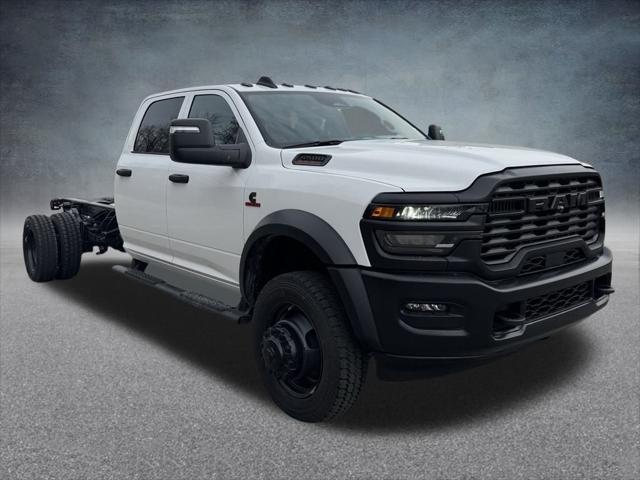 2026 RAM Ram 5500 Chassis Cab RAM 5500 TRADESMAN CHASSIS CREW CAB 4X4 84 CA