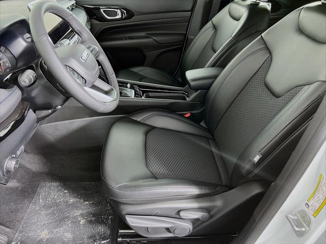 2026 Jeep Compass COMPASS LATITUDE ALTITUDE 4X4 2026 Jeep Compass COMPASS LATITUDE ALTITUDE 4X4