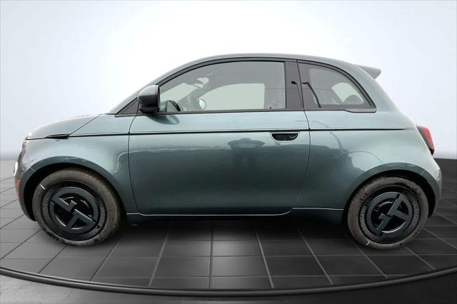 2025 Fiat FIAT 500e GIORGIO ARMANI Collectors Edition 2025 Fiat FIAT 500e GIORGIO ARMANI Collectors Edition