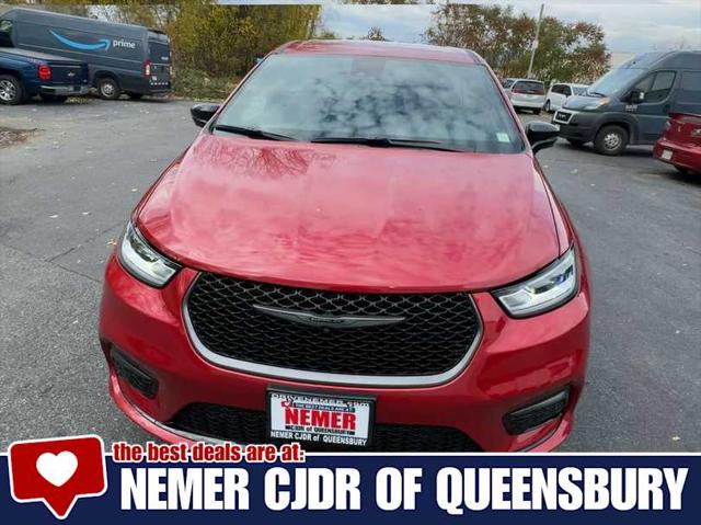 2026 Chrysler Pacifica PACIFICA SELECT AWD