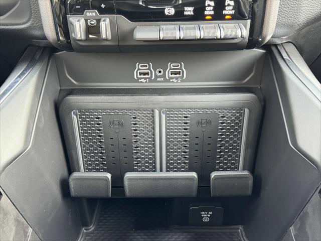 2026 Ram 3500 Laramie Mega Cab 4x4 6'4" Box