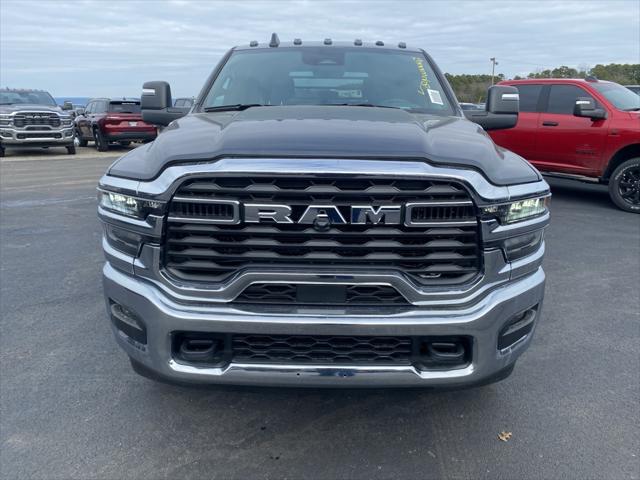2026 RAM Ram 3500 Chassis Cab RAM 3500 TRADESMAN CREW CAB CHASSIS 4X4 60 CA