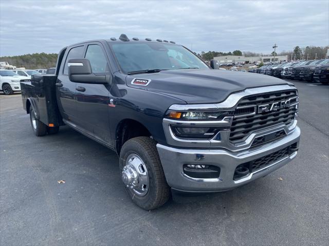2026 RAM Ram 3500 Chassis Cab RAM 3500 TRADESMAN CREW CAB CHASSIS 4X4 60 CA