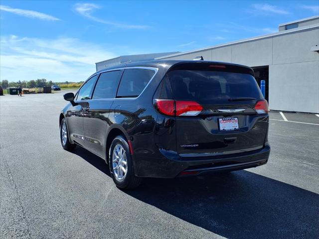 2026 Chrysler Voyager LX