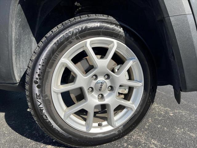 2023 Jeep Renegade Latitude 4x4 2023 Jeep Renegade Latitude 4x4