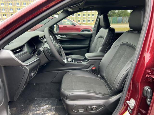 2025 Jeep Grand Cherokee L Altitude X 4x4 2025 Jeep Grand Cherokee L Altitude X 4x4