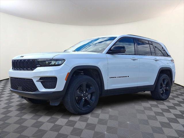 2022 Jeep Grand Cherokee Altitude 4x4