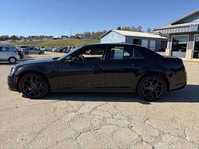 2022 Chrysler 300 S 2022 Chrysler 300 S