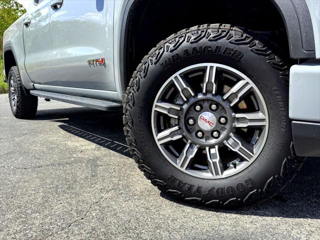 2025 GMC Sierra 1500 4WD Crew Cab Short Box AT4